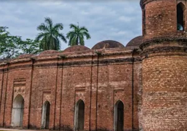 Sixty Dome Mosque — exterior view